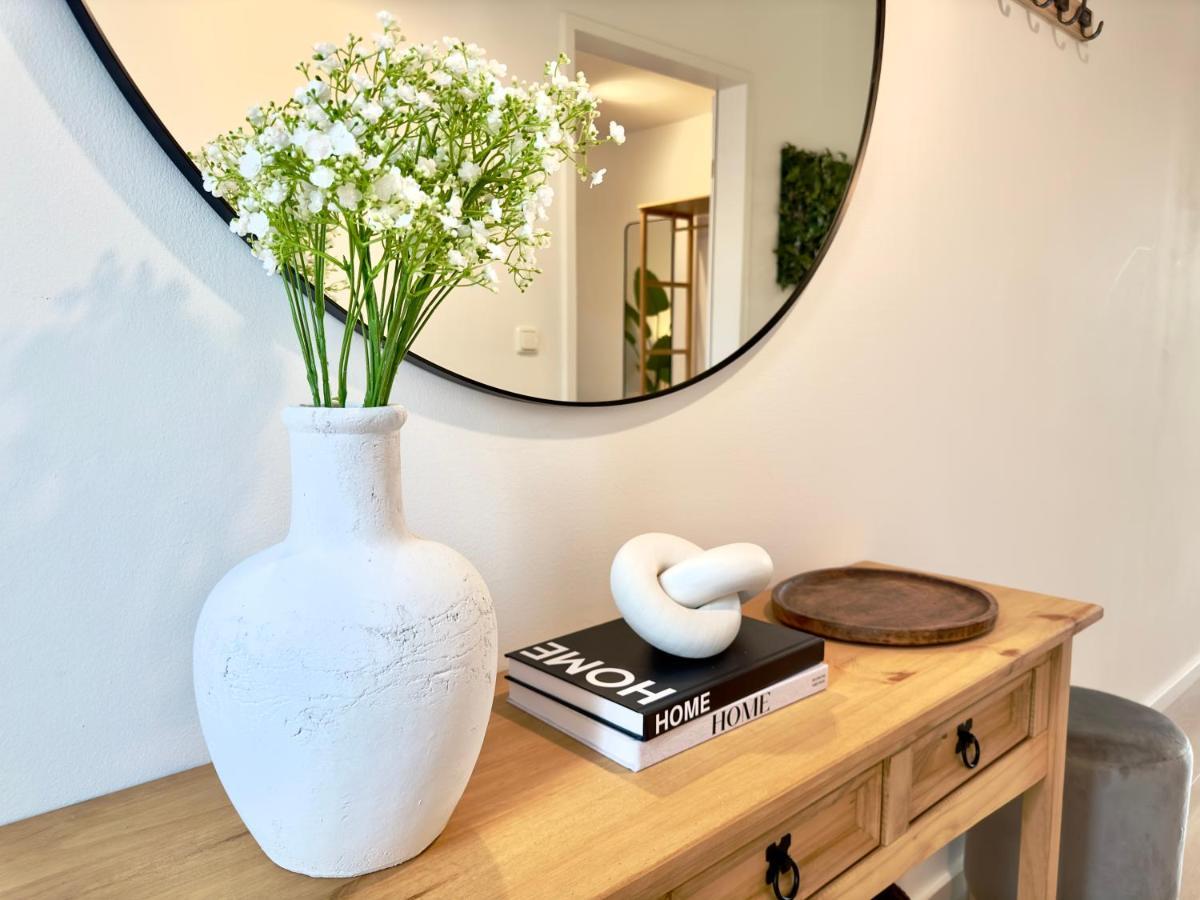 Flair Apartments Vorarlberg - Stilvolles Wohnen Nahe Bodensee & Alpen - Kueche, Balkon & Gratis Parkplatz เบรเกนซ์ ภายนอก รูปภาพ