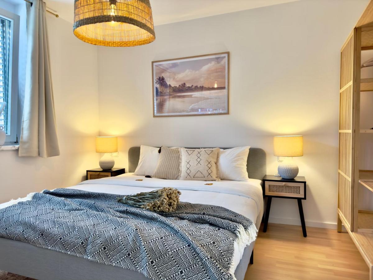 Flair Apartments Vorarlberg - Stilvolles Wohnen Nahe Bodensee & Alpen - Kueche, Balkon & Gratis Parkplatz เบรเกนซ์ ภายนอก รูปภาพ